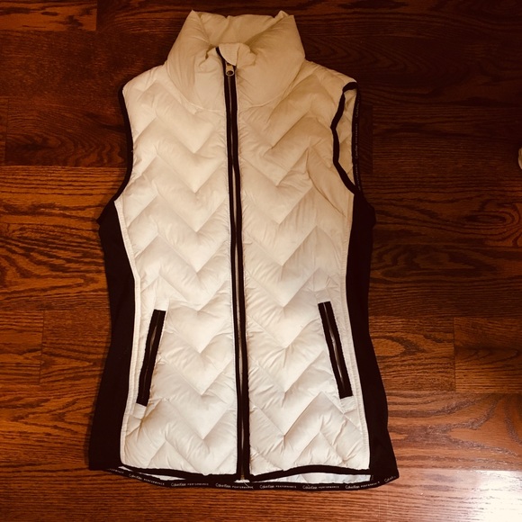 White Calvin Klein vest - Picture 1 of 2